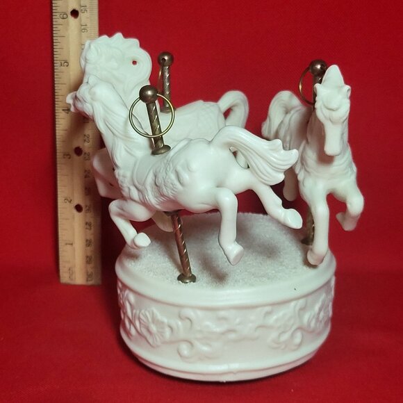 Vintage Musical Box Three Horse Carousel Bisque Porcelain - Picture 10 of 11